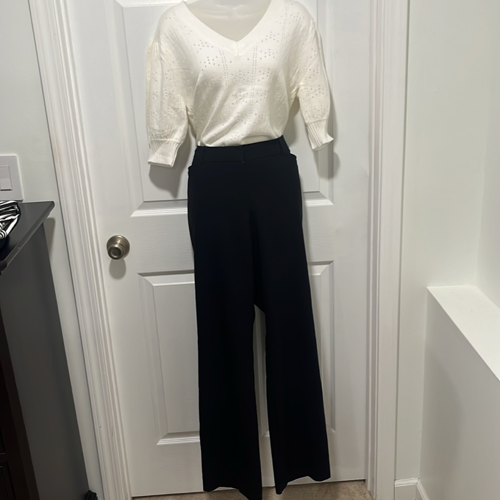 Black trousers
